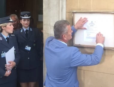 Διάλυση της Βουλής: Και όμως, έκαναν λάθος στο Προεδρικό Διάταγμα (φώτο-βίντεο)